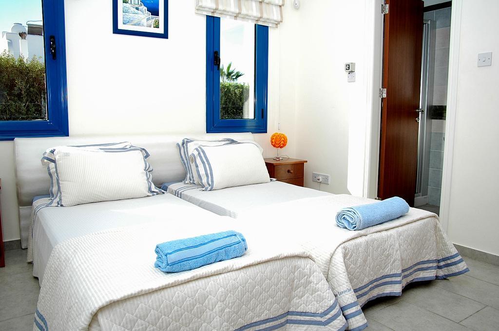 Kymmates Beach Front Villas Paphos Exteriér fotografie