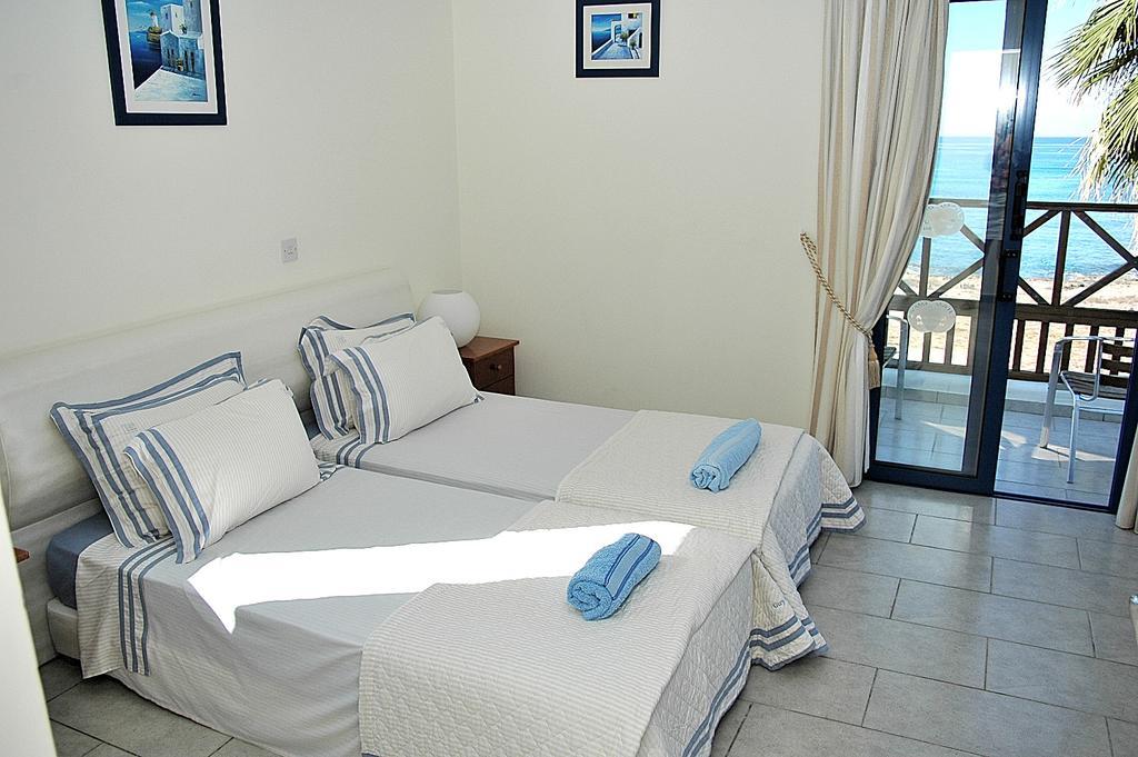 Kymmates Beach Front Villas Paphos Exteriér fotografie
