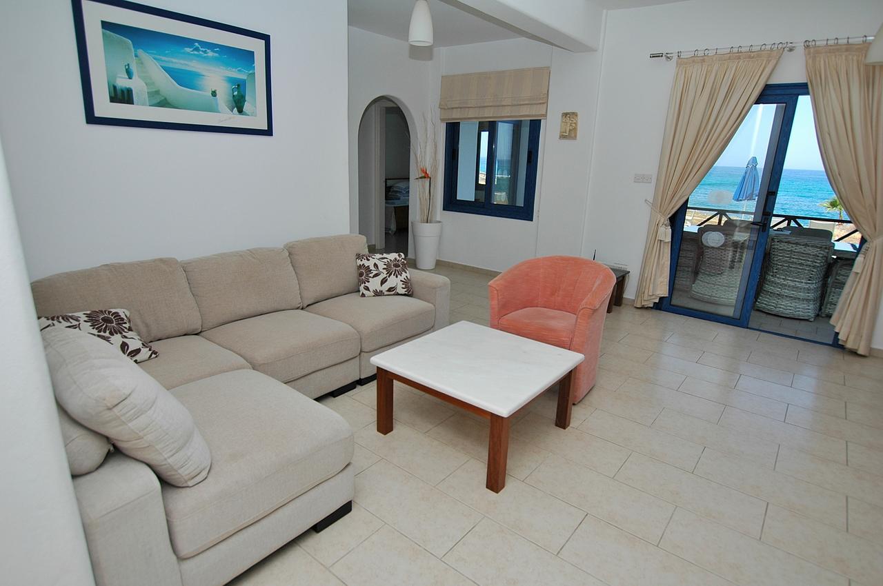 Kymmates Beach Front Villas Paphos Exteriér fotografie