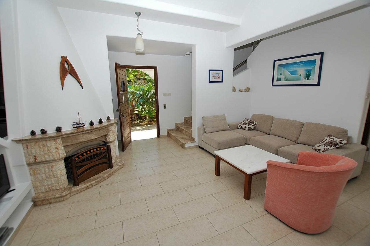 Kymmates Beach Front Villas Paphos Exteriér fotografie